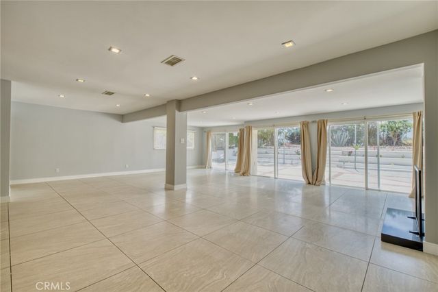 20516 Clark Street, Woodland Hills, CA 91367