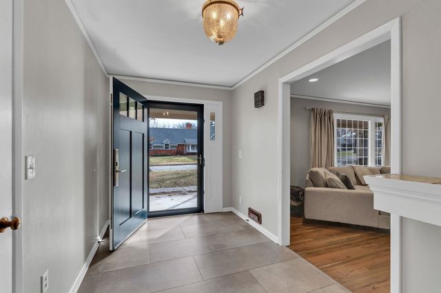 633 N RUTLAND ST, Wichita, KS 67206