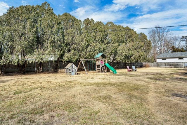 633 N RUTLAND ST, Wichita, KS 67206