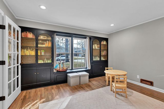 633 N RUTLAND ST, Wichita, KS 67206