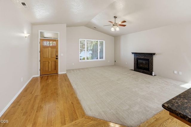 1007 Highbury Drive, Medford, OR 97501