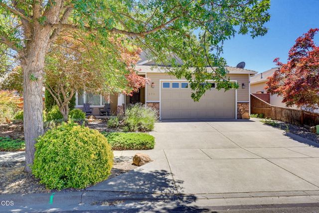 1007 Highbury Drive, Medford, OR 97501
