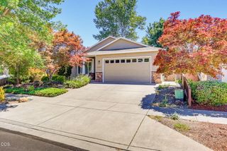 1007 Highbury Drive, Medford, OR 97501