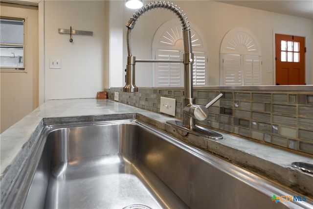 625 Creek Drive, New Braunfels, TX 78130