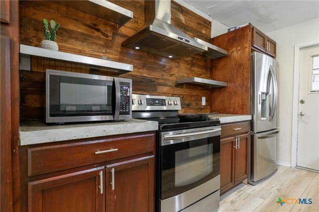 625 Creek Drive, New Braunfels, TX 78130