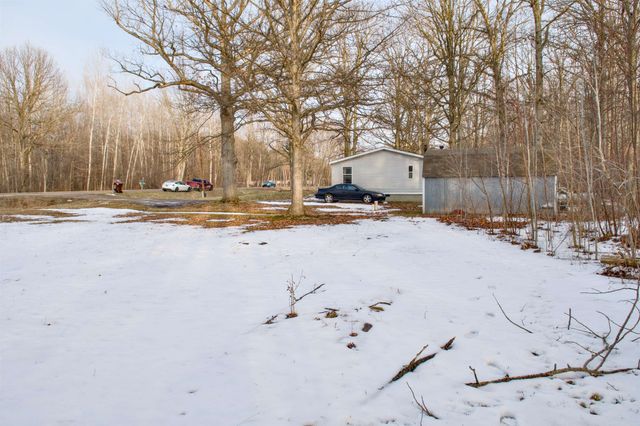 9440 E Broomfield Road, Mount Pleasant, MI 48858