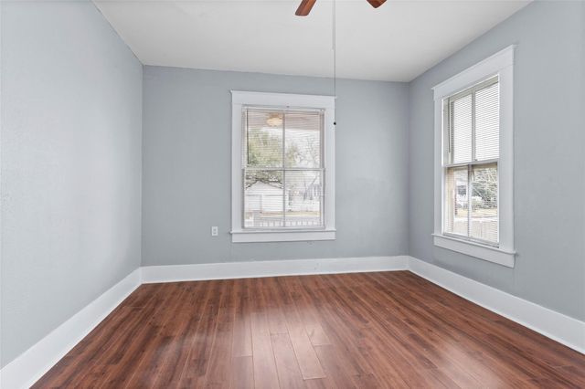 2005 37th Street, Galveston, TX 77550