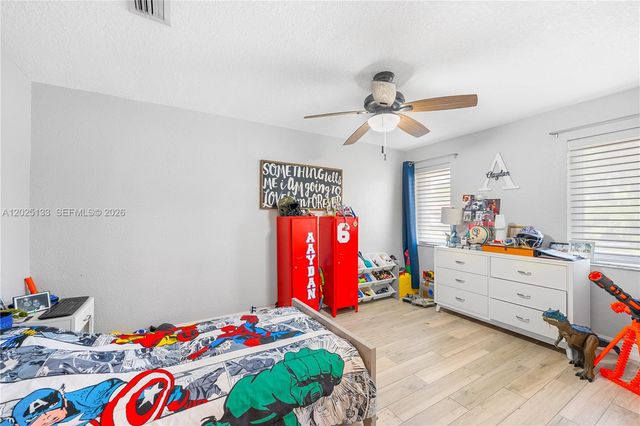 16820 NW 74th Ave, Hialeah, FL 33015