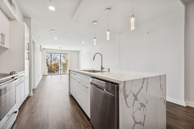 4040 N Hall Street 211, Dallas, TX 75219