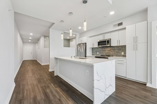 4040 N Hall Street 211, Dallas, TX 75219