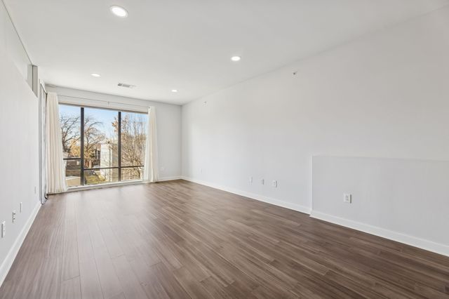 4040 N Hall Street 211, Dallas, TX 75219