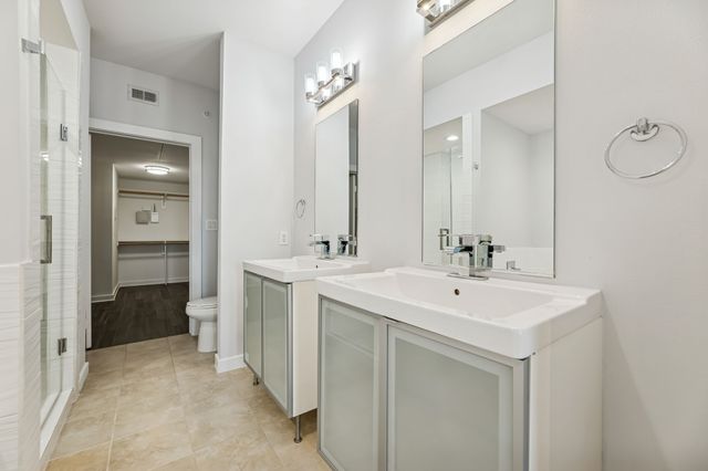 4040 N Hall Street 211, Dallas, TX 75219