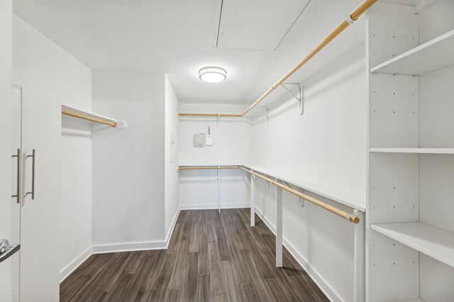 4040 N Hall Street 211, Dallas, TX 75219