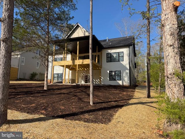 218 BIRDIE RD, Locust Grove, VA 22508