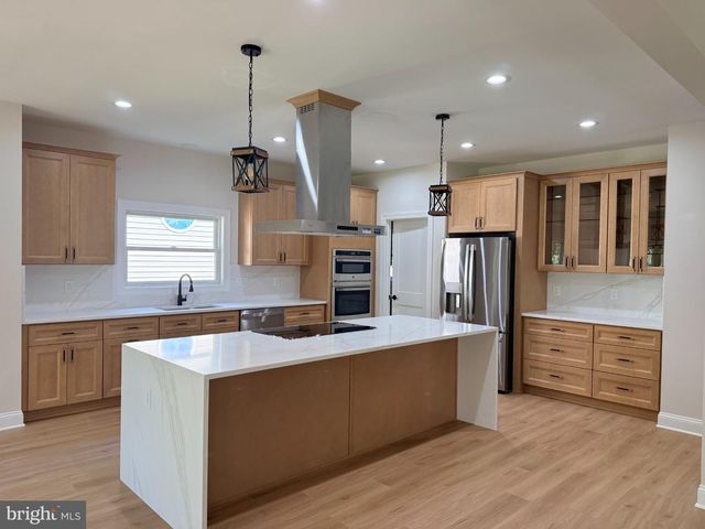 218 BIRDIE RD, Locust Grove, VA 22508
