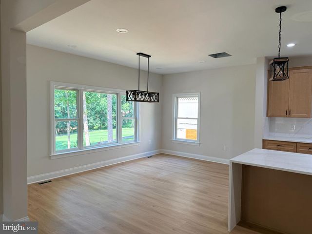 218 BIRDIE RD, Locust Grove, VA 22508
