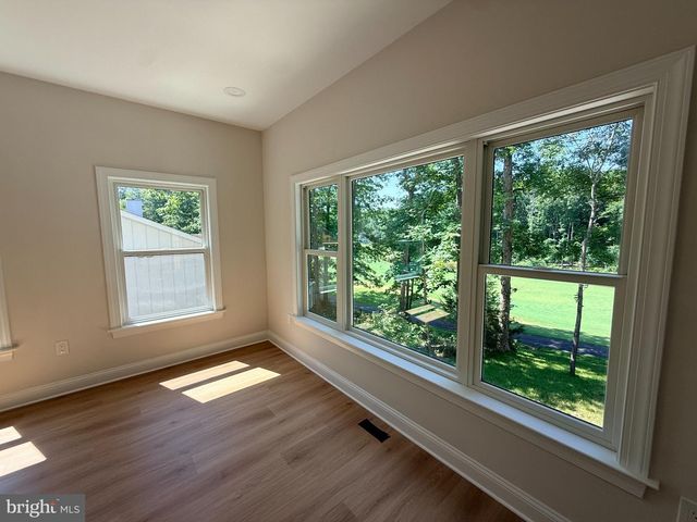 218 BIRDIE RD, Locust Grove, VA 22508