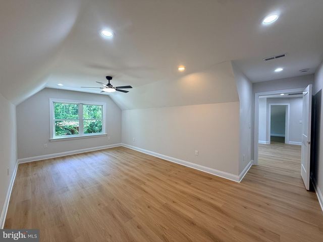 218 BIRDIE RD, Locust Grove, VA 22508