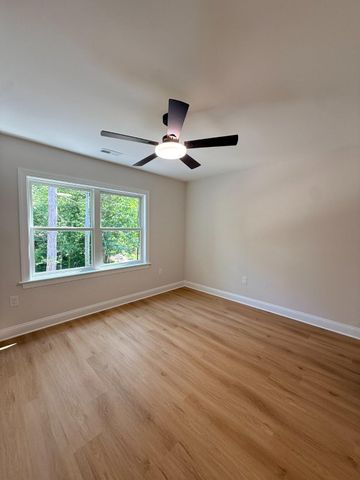 218 BIRDIE RD, Locust Grove, VA 22508