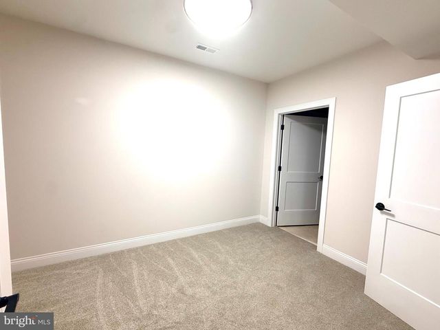 218 BIRDIE RD, Locust Grove, VA 22508
