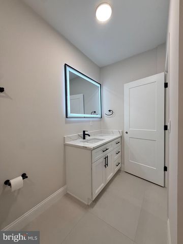218 BIRDIE RD, Locust Grove, VA 22508