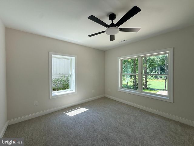 218 BIRDIE RD, Locust Grove, VA 22508
