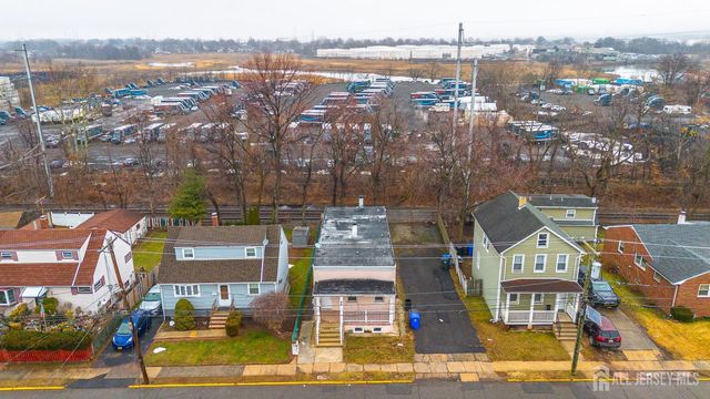 86 S fulton Street S, Woodbridge Proper, NJ 07095