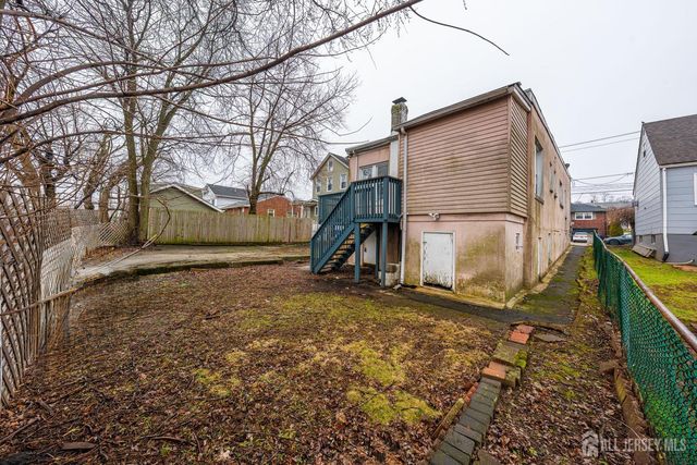 86 S fulton Street S, Woodbridge Proper, NJ 07095