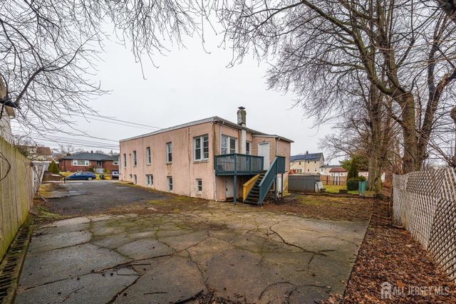 86 S fulton Street S, Woodbridge Proper, NJ 07095