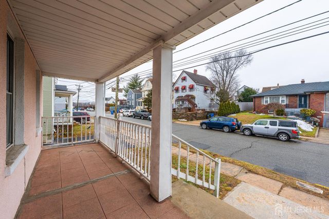 86 S fulton Street S, Woodbridge Proper, NJ 07095