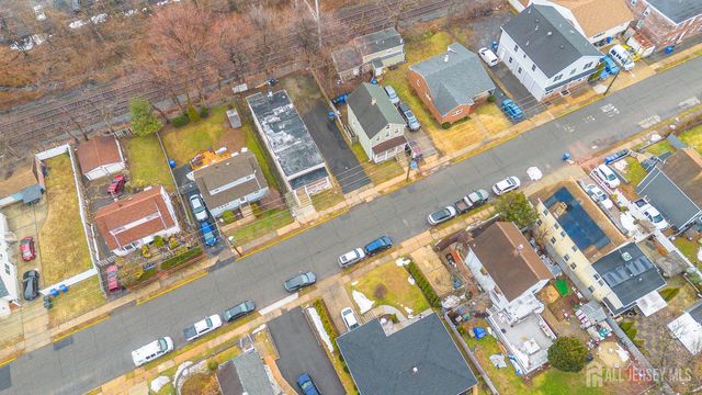 86 S fulton Street S, Woodbridge Proper, NJ 07095