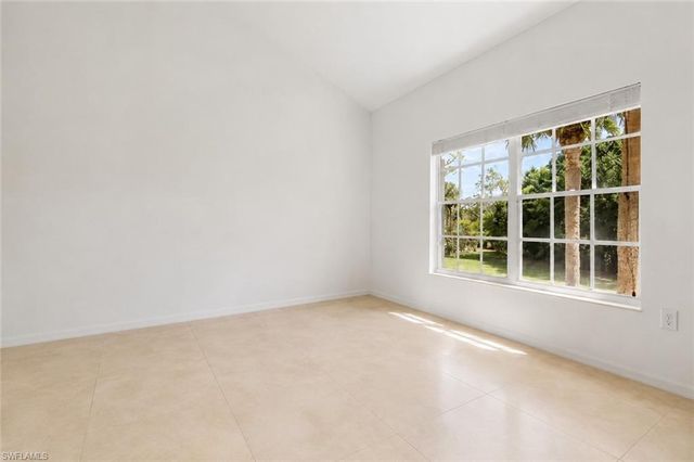 322 Sugar Pine LN 322, Naples, FL 34108