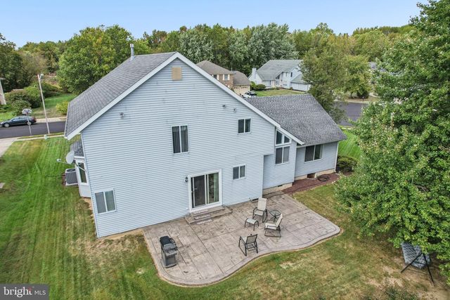 32 MICHAELSON DR, Mount Laurel, NJ 08054