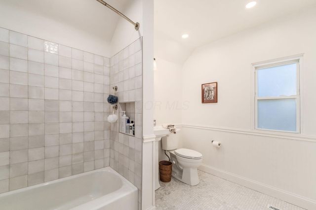 172 E Gates Street, Columbus, OH 43206