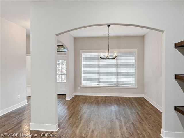 1593 N Quincy Avenue, Fayetteville, AR 72704