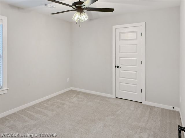 1593 N Quincy Avenue, Fayetteville, AR 72704