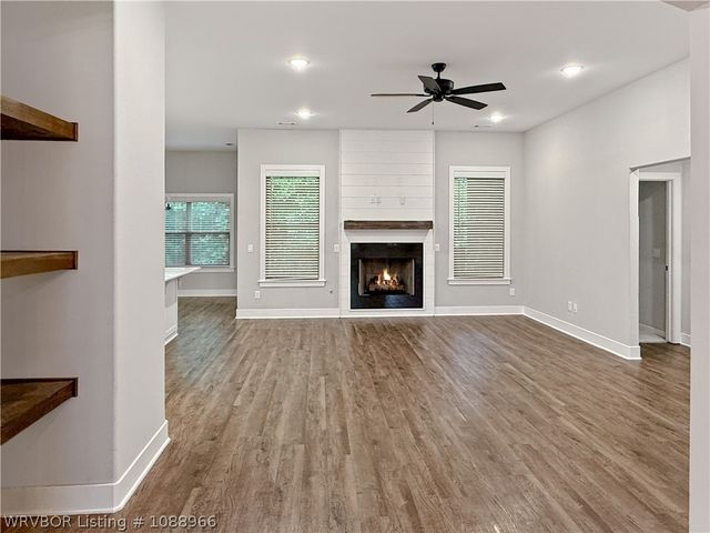 1593 N Quincy Avenue, Fayetteville, AR 72704
