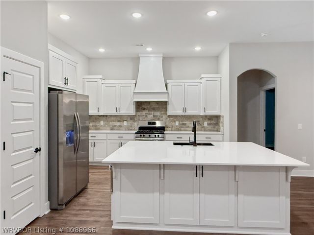 1593 N Quincy Avenue, Fayetteville, AR 72704