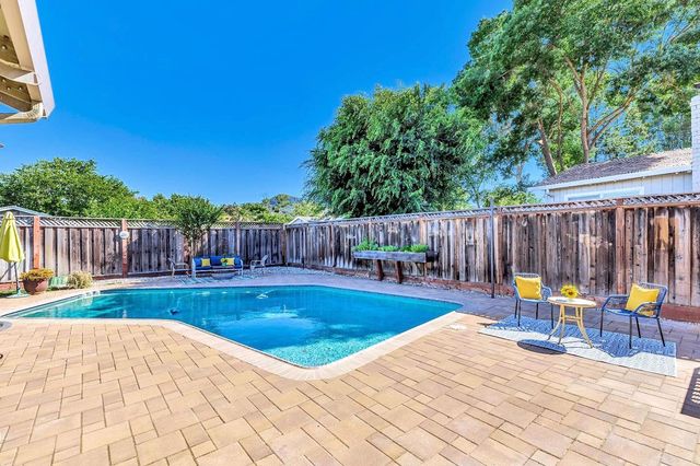 321 Via Loma, Morgan Hill, CA 95037