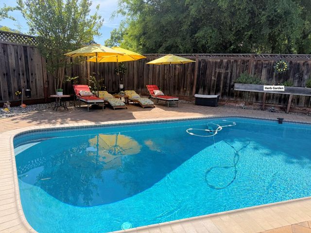 321 Via Loma, Morgan Hill, CA 95037