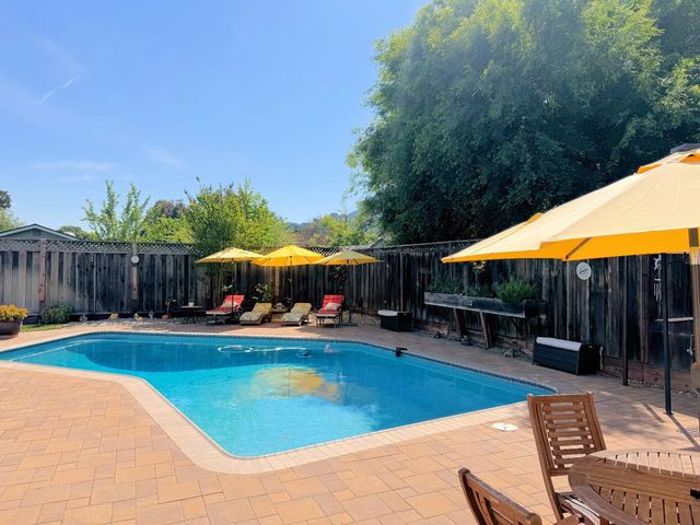 321 Via Loma, Morgan Hill, CA 95037