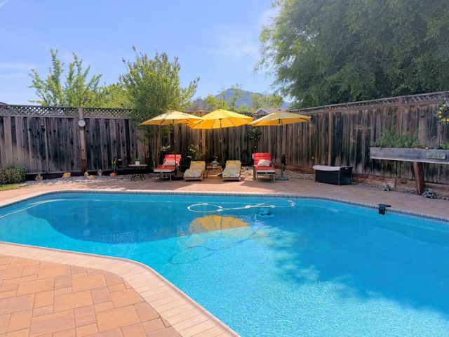 321 Via Loma, Morgan Hill, CA 95037