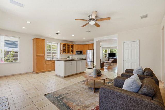 2386 Sabrina Way, Tracy, CA 95377