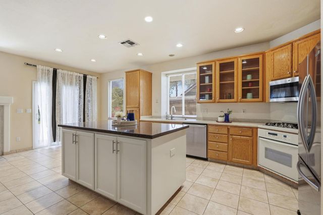 2386 Sabrina Way, Tracy, CA 95377