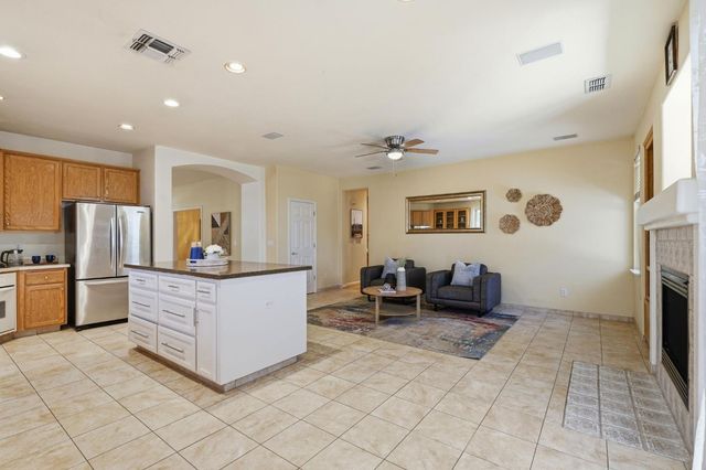 2386 Sabrina Way, Tracy, CA 95377