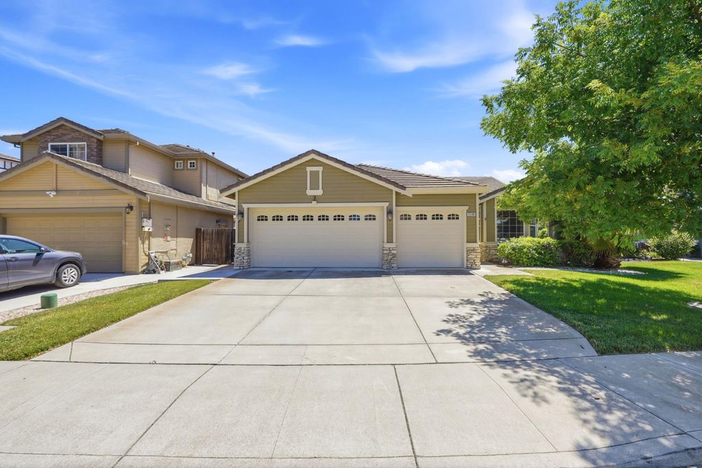 2386 Sabrina Way, Tracy, CA 95377