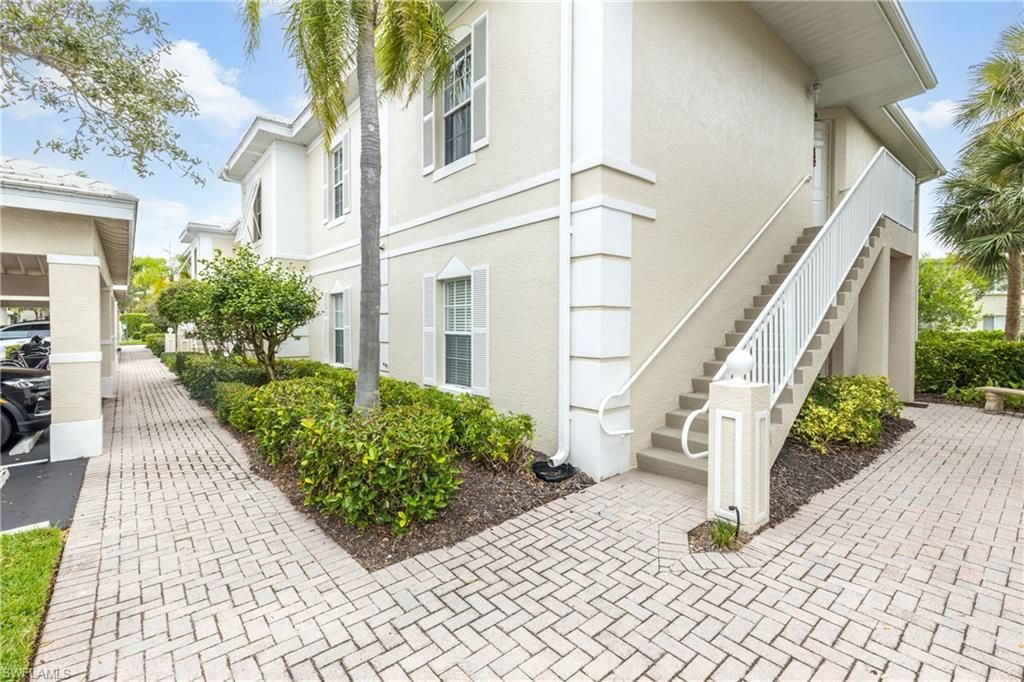 1405 Sweetwater CV # 204, Naples, FL 34110