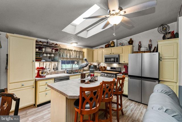32 KESTREL ST, Kutztown, PA 19530
