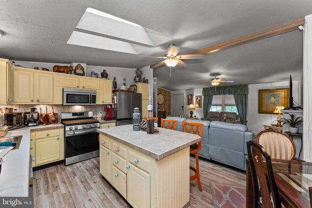 32 KESTREL ST, Kutztown, PA 19530