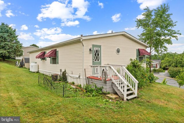 32 KESTREL ST, Kutztown, PA 19530
